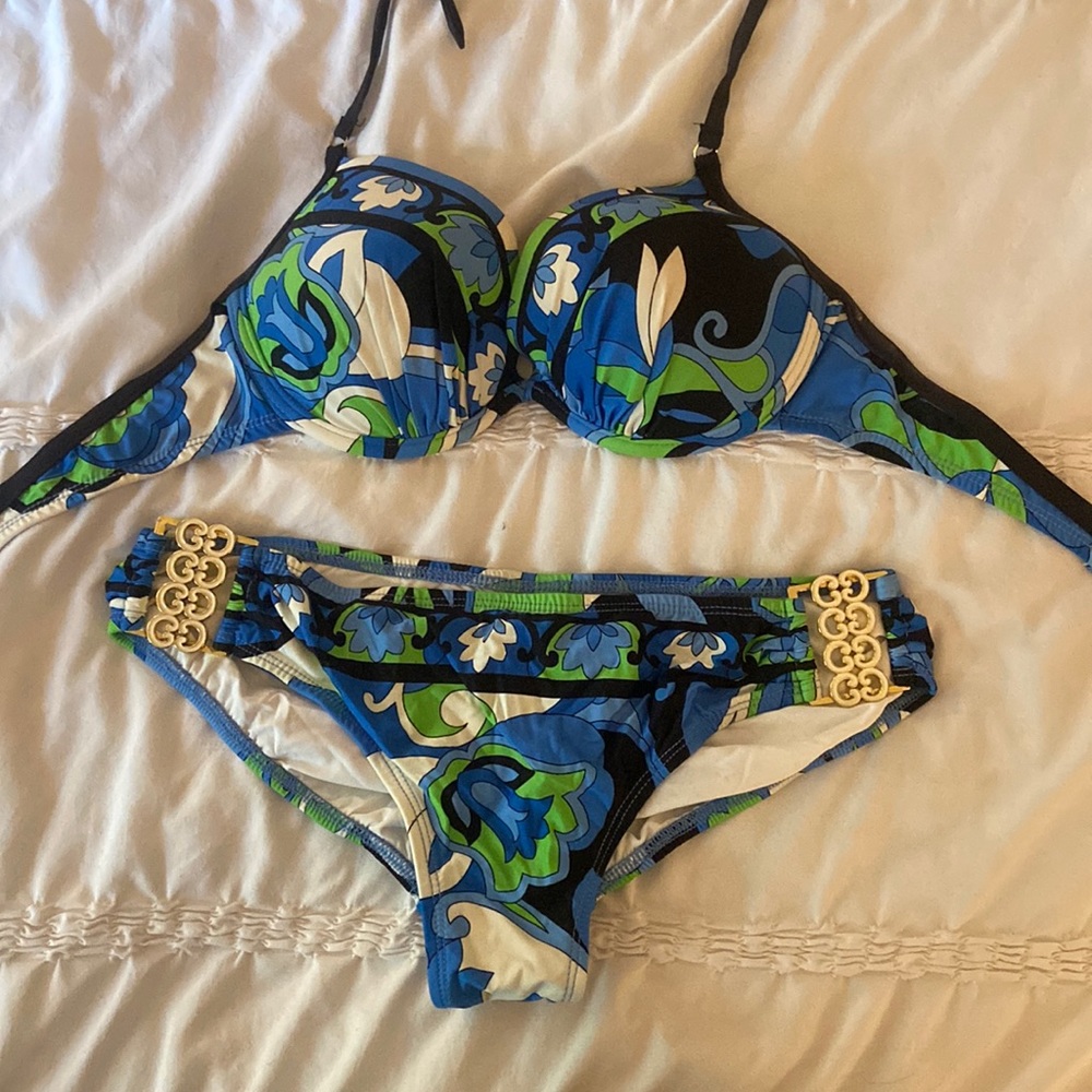 Tara Grinna bathing suit set